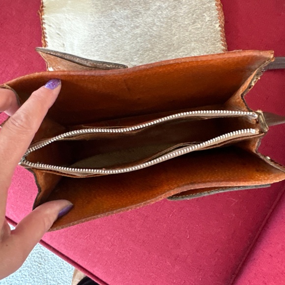 Vintage leather cowhide purse - Picture 3 of 4